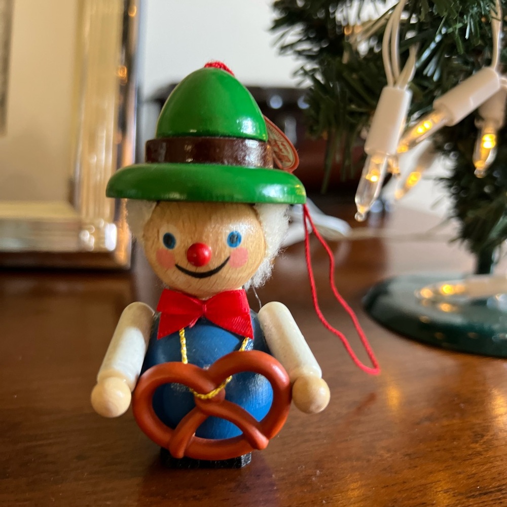 Vintage Steinbach Pretzelmaker Ornament with Green Hat